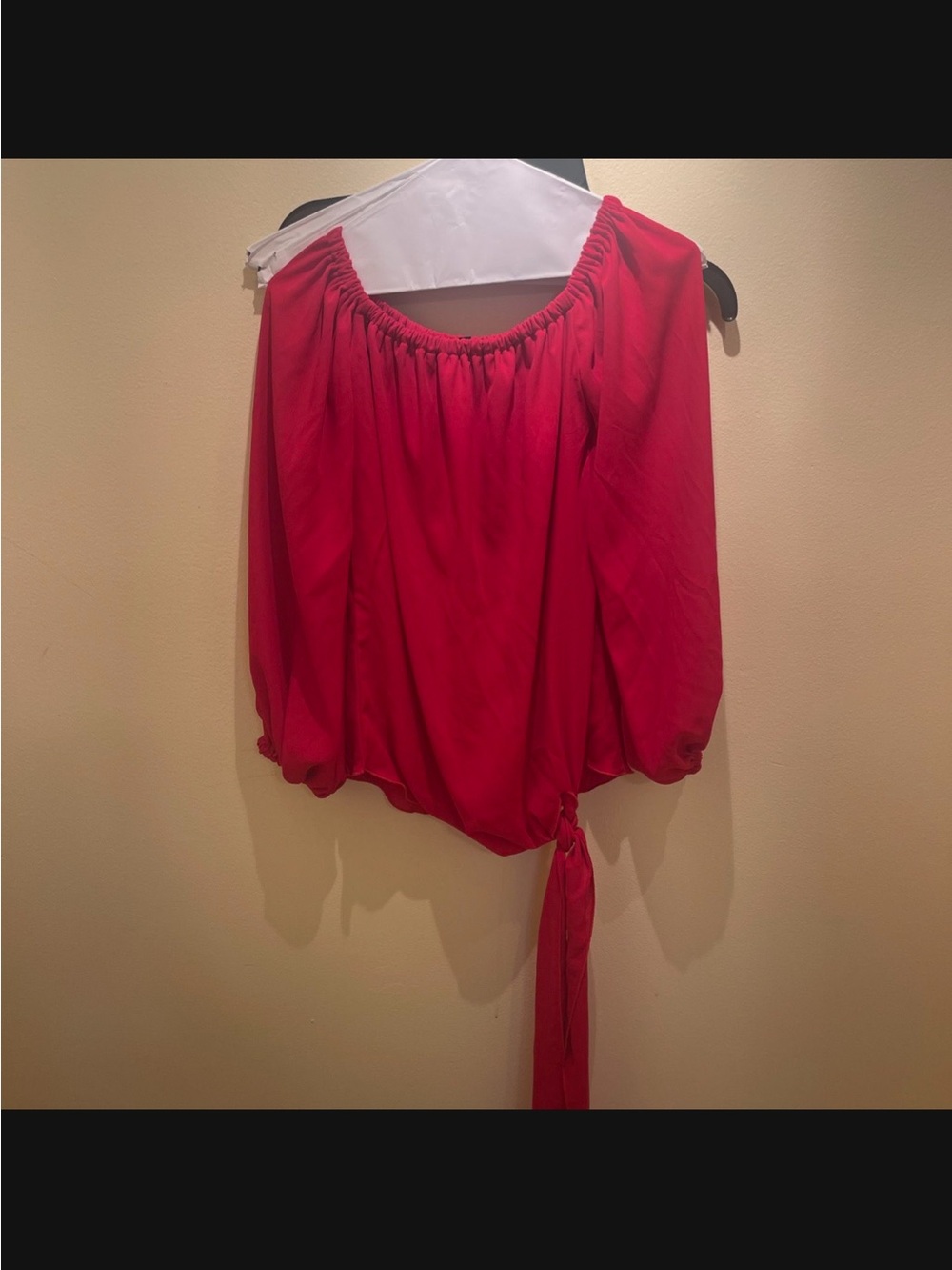 Julian Chang Red Off-Shoulder Blouson Tie-Hem Women's Top (XS)